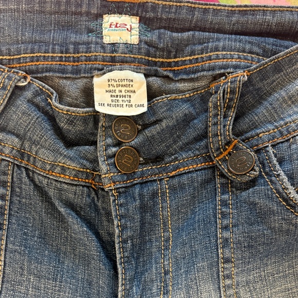 Classic Wide-Leg Women’s short Jeans - Dark Blue - Picture 4 of 9